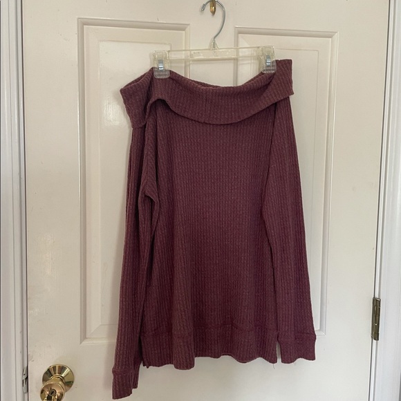 plum off the shoulder sweater - Picture 1 of 2